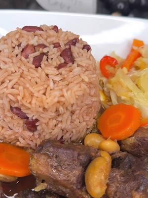 Epoutan 😆 #oxtail #oxtailrecipe #riceandpeas #fyp #foodtiktok #unclekendjiofficial #haitiancomedy #DinnerIdeas #jamaicancabbage #steamedcabbage  #foodies 