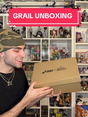 Surprise unboxing from @5am:Hustle  #sneaker #sneakerunboxing #viviennewestwood #asics #asicsviviennewestwood #vw #animetiktok #animestreetwear #paulsoles 