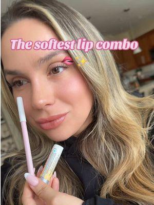 Sometimes less is more!🫦 My current favorite lip liner by @tarte cosmetics and my all time favorite chapstick- but it has to be the “Ultra Conditioning” by @burtsbeeofficial it’s sooo good! 😍🫦✨💕🫶🏼 #lipcombo #softlips #lipcombotutorial #pinklipcombo #pinklips #makeupproducts #softglammakeup #nomakeupmakeup #burtsbees #tarte #tartemaracujajuicylip #tartecosmetics 