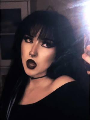 average whatsaheart fan. #goth #gothgirl #gothic #gothmakeup #alt #altmakeup #mua #emo #emogirl #emomakeup #fyp #fypシ #fyppppppppppppppppppppppp #whatsaheart #whatsaheart3 #whatsaheartcult 