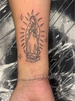 #tattoo #tattoos #tattooed #tattooedgirl #ink #inked #inkedgirl #inkedup #lavirgendeguadalupe #virgendeguadalupe #virgencita #virgenmaria #virgendeguadalupetattoo #linework #lineworktattoo #microtattoo #mexican #mexicana #proud #religious #fyp #fypシ #foryoupage #foryourpage #fypage 