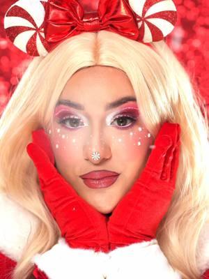 I hope you guys had an amazing Christmas 🎄 Espero que hayan tenido una increíble Navidad 🎄 #peppermintmakeup #candycane #makeuptransitions #navidad #xmasmakeup #candycandmakeup #maquillaje #yanetxoxo #makeupideas #makeup 