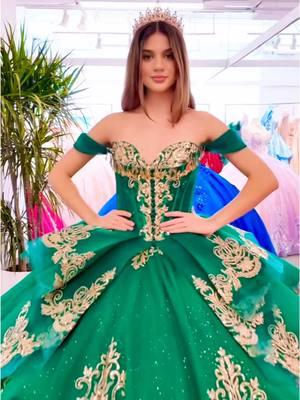 making your princess dreams come true✨👸🏻✨#princesabyarianavara Styles PR30199 & PR30171✨#princesa #arianavara #arianavaradress #quincedress #quincedresses #quinceañeradress #pinkquincedress #greenquincedress #emeraldquincedress #quincedressshopping #quince #quinceañera #xvaños #xvdress #misquince 