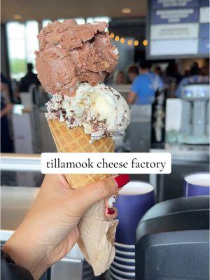 did y’all know that tillamook has a free cheese factory?! 😍 #tillamook #tillamookfactory #whatiate #fyp #fypシ゚viral #cheese #tillamookicecream 