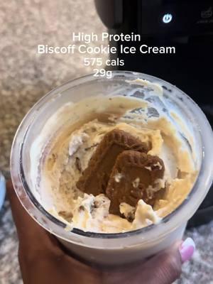 Biscoff Cookie Butter Protein Ice Cream , 575 cals for the whole pint ! 🍨  Ingredients : Fairlife Protien Shake - 170 cals 26 g Cookie Butter - 170 cals 1g  1/2 serving of Cookie Butter - 85 cals .5g  4 Biscoff Cookies - 150cal 2g  #isiskellier 