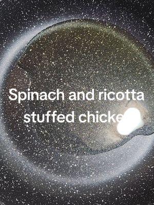 Ricotta and spinach stuffed chicken breasts with roasted asparagus spears 🤌 #2024weightloss #bariatricmama #gastricbypassjourney #gastricbypass #bariatricgirl #gastricbypassjourney #gastricbypass #bariatricgirl #rnyjourney #rnygastricbypass #rnycommunity #rny #gastricbypasscommunity #cookdinnerwithme #highprotein #lowcarb 