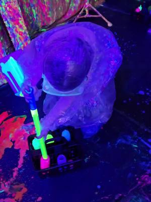 Don't miss it! #paintslingers #viral #splatterroomlongview #splatterroom #paintsplatter #Splatterroomtexas #paintslingers903 #paintroom #trending 