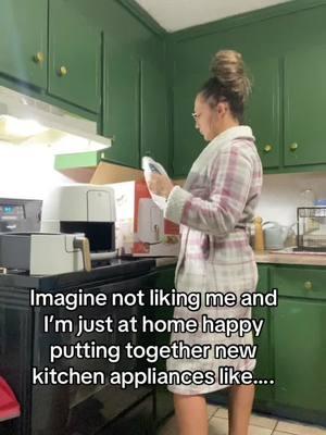 Unbothered! 💁🏽‍♀️ all of #2025 #unbothered #happyathome #Home #selflove #simplelife #doingme #fup #fyp #foryoupage #roadto10k #trending #leavingitbehind #mom #kitchen #drewbarrymoreappliances #drewbarrymore #appliances #adulting 