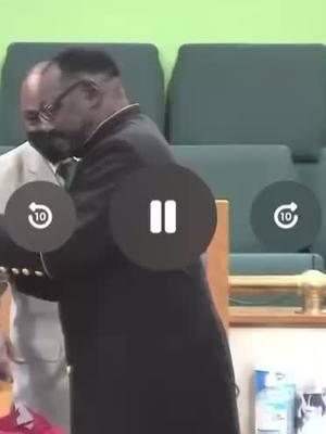 ##churchtiktok #churchtok #christiantiktok #ChurchofGod #cogic #apostolic #pentacostal #holinesschurch #praisebreak #preachersoftiktok #fyp #ZoomIn #listenup  #funnychurchmoments #miccheck 