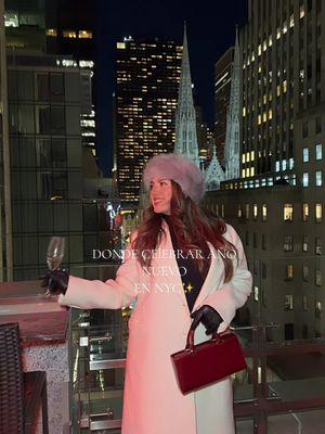 Dónde celebrar año nuevo en nyc ? Celebrar 🥳 🍾 @DUOMO51  #nyc #nycsnow #newyearseveoutfit #newyearsday #newyearseveiny #nycparties #duomo51nyc #nycrestaurants #nyccontentcreator #nyctiktoker #nycwinteroutfitinspo #nycwinter #winteroutfitinspo #outfitsparainvierno #nylatinacontentcreator 