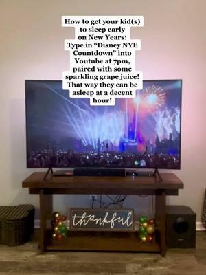 Works Like a Charm! #nye #kidsnye #toddlernewyear #newyearseve #newyearsevehack #momhack #parenthack #MomsofTikTok #parentsoftiktok #nye2024 #balldrop #disneynyecountdown #nyewithkids #happynewyear 