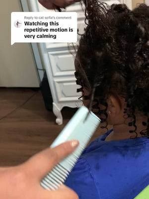 Replying to @cat sofia #curlyhair #curls #curlyhairturorial #curlyhairroutine #curlyhairjourney #naturalhair #sosatisfying #foryou #fyp #parati #biracialhair #biracialbabies #mixedkids #curlsfordays #pelochino #rulos #shirleytemplecurls #curlyhairtips #curlyhairhacks #curlyhairtok #chinos #pelorizado #tutorialparapelochino#shirleytemplecurls #curlyhairtips #curlyhairhacks #curlyhairtok #chinos #pelorizado #tutorialparapelochino #caireles #asmr #daughter #hija