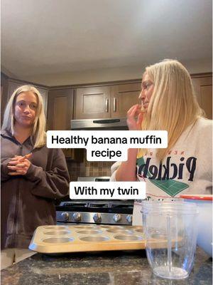 Healthy banana muffin recipe ft my twin @sydniefirment 👯‍♀️🤭🍌☕️🏃🏼‍♀️😙🤝 #twinsister #twinsisvlog #twinsis #identicaltwingirls #identicaltwinsis #healthyrecipe #bananamuffinsrecipe #healthymuffins #healthydessertrecipes #DessertRecipes #cookwithme #BakeWithMe #sistervlog 