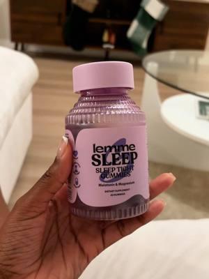 I took 2 of these the other night while on my couch and could barely make it to my room😭😭😭 they taste good too! #fyp #lemmesleep #lemmegummies 