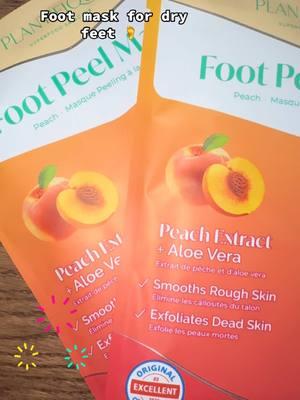 Peach foot peel mask for dry feet ✨  #footmask #peeloffmask #feetcare #feetcarearoutine #dryfeet #callusremoval #smoothskin #footexfoliation #deadskinremover 