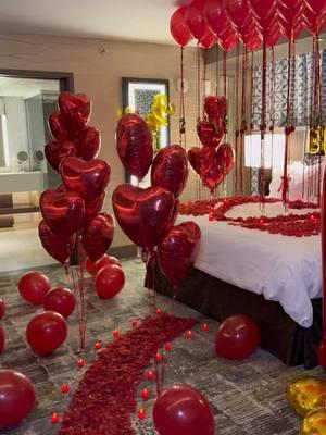 To be loved like this… ❤️ Love is in the air as Valentine’s Day approaches!There’s no better way to say I love you than with a romantic room decor surprise.😍 Our exclusive Valentine’s Day decor packages will be available starting the first week of January.Make this Valentine’s Day unforgettable! 🌹❤️ #hotelroomdecor #v#vegasstripV#ValentinesDayv#valentinesdaygiftv#vday #romantichotelsurprise#romantichotelroomdecor #romanticdecoration #lasvegas #vegasdecor #hotelroomdecor #decoratedhotelroom #vegasroomdecor #romanticroomdecor #vegas #hoteldecorations #lasvegasdecor #birthdaydecor #vegasbirthday #lasvegasbirthday #birthdayroomdecor 