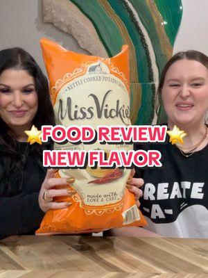 ⭐️FOOD REVIEW⭐️ NEW FLAVOR⭐️ SUBWAY BAJA CHIPOTLE⭐️ WE FOUND THESE AT COSTCO! #foodreview #newflavor #subway #missvickies #bajachipolte #chips #costco 