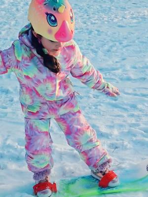 you got it baby girl! practice practice practice 🫶 you can do anything #snowboarding #learningtosnowboard #mamomtok #shedidthat #shedidit #proudmom #proudmama #winterbreak #massachusetts 