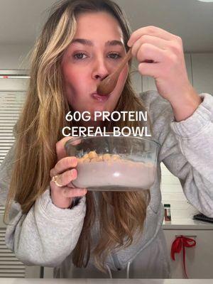 This kept me full for hours ✨ code AMIRA for 20% off all @GHOST LIFESTYLE supplements & protein!! #highprotein #girldinner #highproteinmeals #highproteinsnacks #cereal #proteincereal 