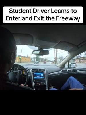 Student Driver learns to enter and exit the lodge freeway in Detroit! #StudentDriver #DrivingInstructor #MRRoadReady #Freeway #Entrance #Lodge #DrivingLessons #Raining #tiktokpartner 