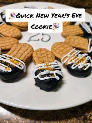 Need a last min NYE party snack? These are super easy and fast to make! #newyearsparty #newyearseve #nye #newyearseveparty #newyearsday #nobake  #happynewyear #nutterbutter #easydessert #newyearsdessert #simpledessert #dessert  #dinnerparty #partyideas 