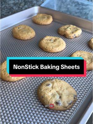 No cooking spray or foil needed for these baking sheets! Bakes your food evenly! Heavy & good quality!  #newyearnewaura #tiktokshopyearendsale #yearendsale #bakingsheets #cookiesheets #cookingtools #KitchenHacks #kitchenware #cookingtiktok #potsandpans 