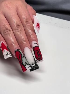 This set ATE 🩶😍❤️ inspo cousinnnnnn @KAAY’👱🏼‍♀️💚 💅🏼 #nails #nailtech #kawnails #ducktipnails #xlducktipnails #nailinspo #ducknailinspo #rednails #greynails #whitenails #milkywhitenails #nailcharms #nailart #frenchtipnails #kawnails #fypシ゚viral 