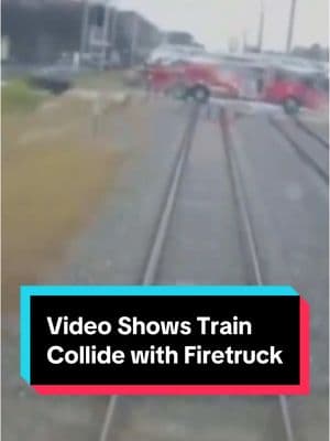 New video shows a collision between a high-speed train and a fire truck in Delray Beach, Florida. #news #florida #train #firetruck #firefighters 