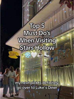 #gilmoregirls #gilmoregirlstok #gilmoregirlstiktok #starshollow #starshallow #gilmoregirlslalala #ismellsnow #holidaysmadehere #wbstudiotour #lukesdiner #gilmoregirlschristmas #gilmoretok #lorelaigilmore #rorygilmore #lukedanes #starshollowgazebo #gilmoregirlscontent 