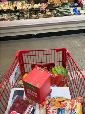 Trader Joe’s shopping for my new juicer🙂‍↔️🍓 #traderjoes #aldi #juicer #grocery 