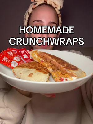 My husband knows the way to my heart 😂❤️🔥 #crunchwrapsupreme #tacobell #crunchwrapsupreme #homemadetacobell 