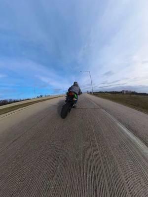 Riding on the highway @Julian_vlogscuh #ninja400 #ninjazx10r #kawasaki #360camera 