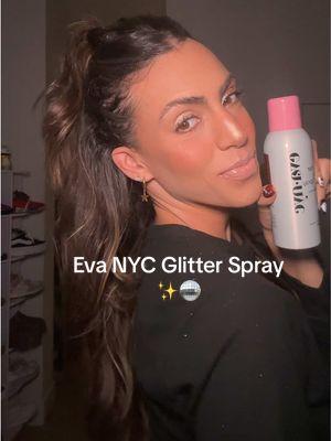 The more glitter the BETTER✨🪩 i added it to my shirt as well cause why tf not! @Eva NYC #glitterspray #glitterhair #glitterhairspray #nye #nyelook #festivalfashion #festivallook #festivalhair #glitter #glittermakeup #tiktokshopcreatorpicks #spotlightfinds #tiktokshopholidayhaul 