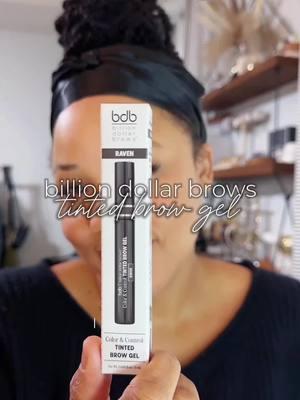 This one might be a staple!! 🙌🏽  #browgel #tintedbrowgel #MakeupRoutine #browroutine #billiondollarbrows @billiondollarbeauty  Brow routine. Tinted brow gel. Best tinted brow gel. Best brow gel.  