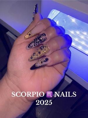 SCORPIO ♏️ NAILS  Happy new year 🎊🎆  Asi reviviré mi 2025 ♥️🎉💅🏼 #scorpio #sodiacsigns #tarot #contentcreator 