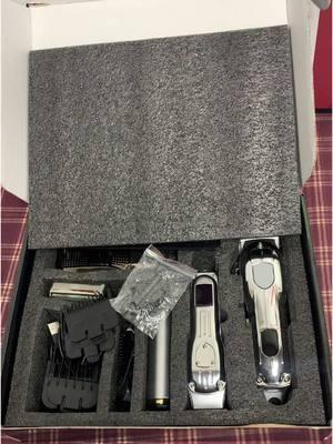 Soooo coo!! #harclipper #hairchpp #tiktokmademebuyit #goodthink #falldeslsforyou #tiktokshopfinds  #falldealsforyou #fyppp #foryou #tiktok #l#grftsgorhim #gift #haircut  #beardtrimmer #tiktokshopcybermonday #tiktokshopblackfriday #spotlightfinds#blackfridaydeals #blackfriday #tiktokshopnewyearnewaura  #spotlightfinds  #tiktokshopblackfriday 