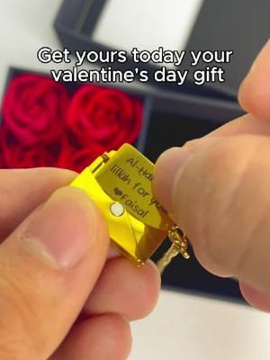 Get your custom necklace today!👩‍❤️‍👨🎁#dear #elcongroo #ValentinesDay #giftideas #jewelry #tiktokmakemebuyit #valentinesdaygift #necklace 