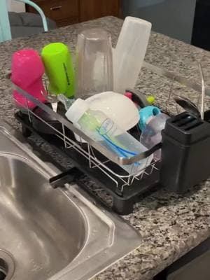 Dish drying rack #washingdishs #kitchen #dishes #kitchenmusthaves #dishdryingrack #kitchenessentials #organize 