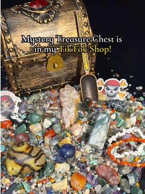 Join me on a journey of crystal treasure hunting!#crystalshop #helmsmancrystalfactory #crystals #crystaltok #crystalcarvings #crystalgift #shopvideocarnival 