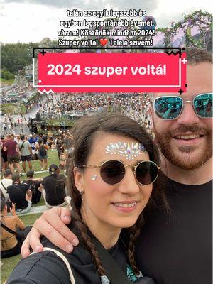 Arra haladtam, amerre az élet utat mutatott! ❤️ talàn az egyik legszebb ès egyben legspontánabb évemet  zàrom! Köszönök mindent 2024! Szuper voltál ❤️ Tele a szívem boldogsággal, és míg màskor alig vàrom, hogy zàrjam az évet, annyira jó egy picit megàllni ès megunnepelni, hogy mennyire sok csodában volt részem idén 🥺 akinek pedig nem úgy sikerült ez az év ahogy eltervezte, szívből kívánom, hogy 2025-ben minden álmod váljon valóra 🥺✨🥰  #2024 #magyartiktok #karacsony #amerikai #kulfoldimagyarok #kulfold #külföldimagyarok 