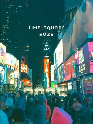 🇹🇭 the time square of ASIA  เคาท์ดาวน์ ที่ Centralworld ปีนี้เค้าทำถึงมากมาโผล่ ถึง Time square New York City  🗽 @centralwOrldThailand @Central Pattana #CTWBKKCountdown2025 #CentralCountdown2025 #CTWWorldBestEntertainment #CentralPattana #centralwOrld