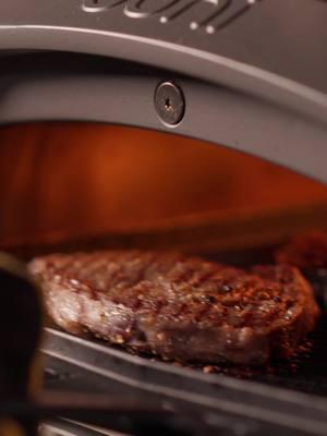 Steaks in the Ooni Karu 2? Absolutely. #steak #ooni