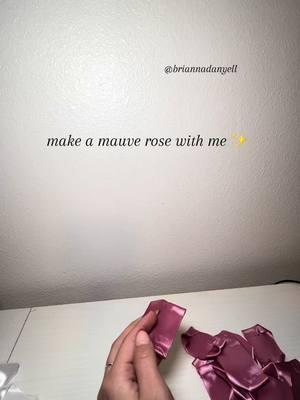 in love with this color 🫶🏼🫶🏼 #fyp #viraltiktok #trendingvideo #eternalroses #SmallBusiness #mauve #tutorial #howtomake #ribbonroses 