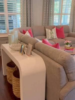 A simple & sweet living room makeover!  #livingroomdecor #livingroominspo #livingroomideas #livingroommakeover #livingroomdesign #grandmillennialdecor #grandmillenial #grandmillennialstyle 