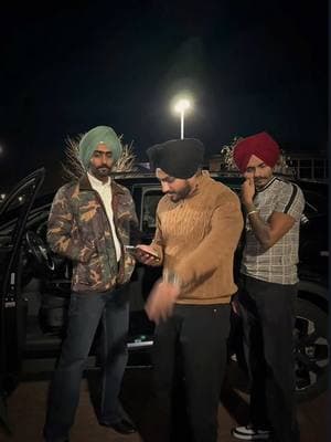 Tere Laareya De Wang Meri Chaldi Kmayi! ✍🏻 #punjabitiktok #rapper #hiphopculture #hiphoprapper #usa #americawale #2numbri #indiana #california #punjabisong #tiktokviral #usawale @