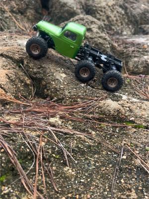 My custom cayman pro 6x6 #furitek##caymanpro6x6#rc6x6##texas#houston#rcrockcrawler#rccrawler#Rcoutdoor#rccars#rcfun#rcadventure#rcoffroad