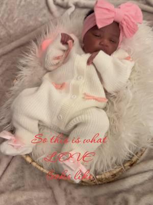 Love! 💕  #mrsmaximestyles #momtok #MomsofTikTok #newbornsoftiktok #trending #viral #foryou #fyp: #girlmom #foryoupage #babyboy #motherhood