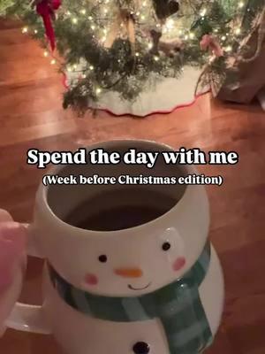 A little "day in the life" leading up to Christmas as a working mom x 4 🎄❤️ . . #momlife #momblogger #momvlogs #ditl #dayinthelife #MomLifeUnfiltered #DayInTheLifeMom #realmomlife #motherhoodunplugged