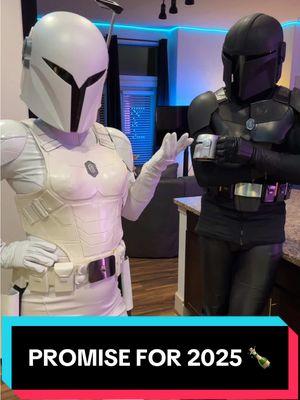 MANDO MONDAY CHRISTMAS SPECIAL (NYE BONUS) @moonlight_mando #starwarschristmasspecial #mando #whitegirls #whitegirl #snowbunny  #mandaloriancostume #mandalorianhelmet #mandaloriancosplay #starwarscosplay #thisistheway #whitemando #whitemandalorian #snowbobafett #snowbafett #sithistheway  #maytheforcebewithyou #darkside #jedi #sithcosplay #darthvader #kyloren #mando