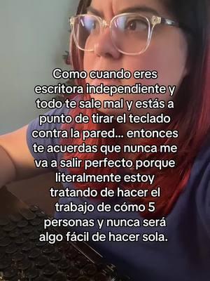 La vida de un escritor independiente es dura, durísima, pero que mucho uno crece en estas pruebas de fuego #escritor #escritores #escritortok #elprincipequeseenamorodeldragon #elprincipeylainquebrantablemaldicion 